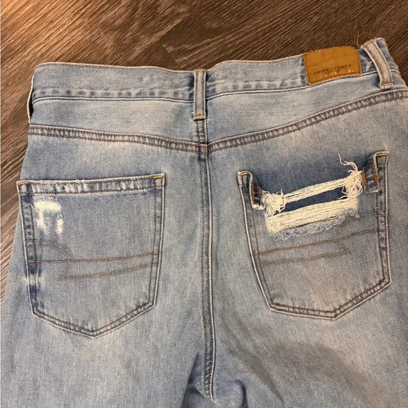 American Eagle Outfitters Light Blue Distressed Boyfriend Jeans - Picture 10 of 11